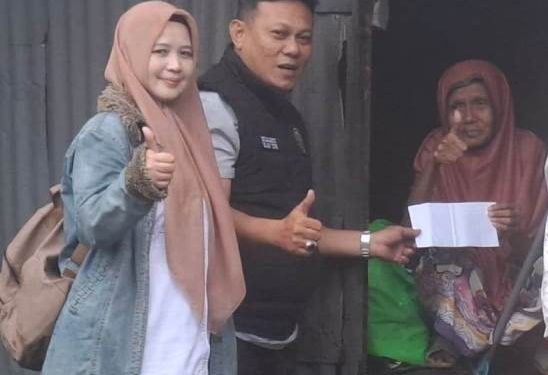 Di Tengah Hujan Deras, Elang Timur Indonesia Santuni Keluarga Dhuafa di Rappocini