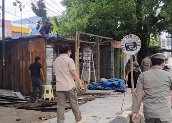 Tertibkan PKL, Pemkot Makassar Kembalikan Fungsi Trotoar di Jalan Sultan Alauddin