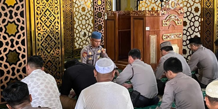 Kamis Religi, Polres Bulukumba Awali Tugas Dengan Baca Yasin dan Doa Bersama