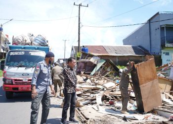 Biang Macet Saat Musim Haji, Lapak PKL di Poros Asrama Haji Akhirnya Ditertibkan