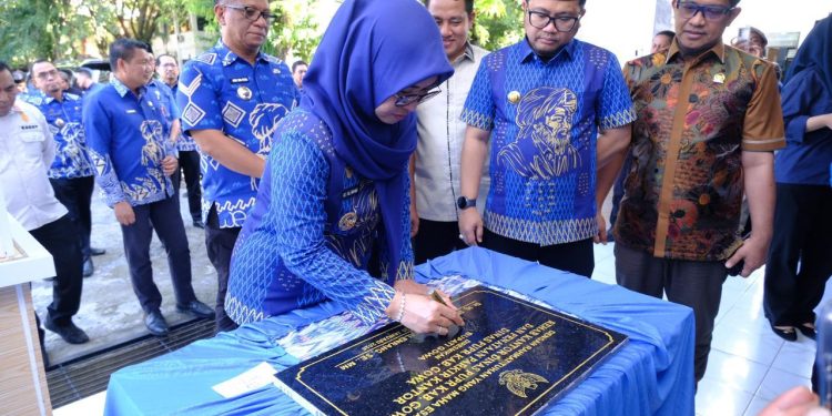 Bupati Gowa Resmikan Rehabilitasi Kantor Dinas PUPR, Momentum Apresiasi ASN Purna Bakti