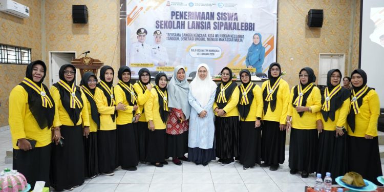 Ketua TP PKK Makassar Dukung Sekolah Lansia Sipakalebbi Cetak Lansia Berkualitas