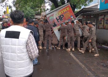 Berjualan Puluhan Tahun: Lapak PKL di Mariso Ditertibkan, Proses Berlangsung Tertib Tanpa Gesekan