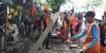 Lapak Puluhan di Tamalate Direlokasi: Berjalan Kondusif, Camat Ungkap Dugaan Praktik Sewa Ilegal