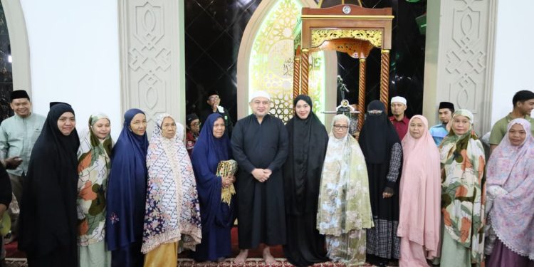 Lewat Safari Salat Subuh, Wali Kota Makassar Ajak Warga Perkuat Nilai Spiritual dan Kebersamaan