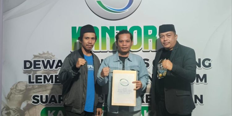 LBH Suara Panrita Keadilan Serahkan Mandat Baru ke DPC Takalar, Siap Bentuk Klinik Hukum di Desa