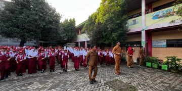 “Tahun Baru, Hari Baru, Semangat Baru” Warnai Pagi Ceria di SDI Unggulan Toddopuli dan SDI Toddopuli I