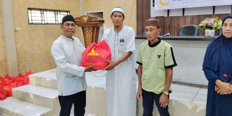 Camat Manggala Apresiasi Kegiatan Sedekah dari Jemaah Subuh, Ingatkan Pentingnya Sasaran Tepat