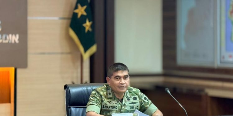 Kasdam XIV/Hasanuddin Ikuti Rapat Evaluasi Percepatan Pembangunan Koperasi Desa secara Vicon
