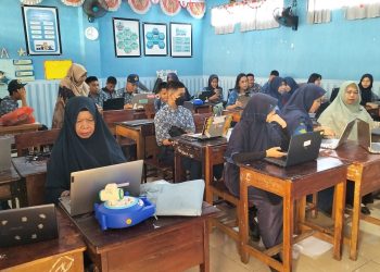 SMPN 23 Makassar Gelar Simulasi TKA Kelas 9 untuk Tingkatkan Mutu Pendidikan
