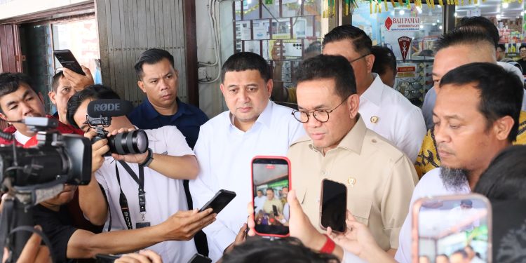 Jelang Idulfitri, Wali Kota Makassar dan Mendag Sidak Harga Komunitas di Pasar Terong