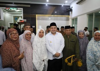 Tarawih Bersama Warga di Rappocini, Munafri Ajak Warga Wujudkan Impactful Governance