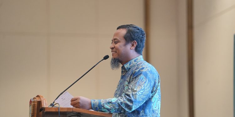 Gubernur Sulsel Dukung Penertiban PKL di Makassar, Ingatkan Masalah Sampah dan Lingkungan