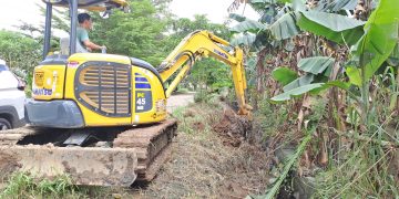 Atasi Banjir Tahunan di Manggala, Pemkot Makassar Turunkan Excavator Normalisasi Drainase Blok 10