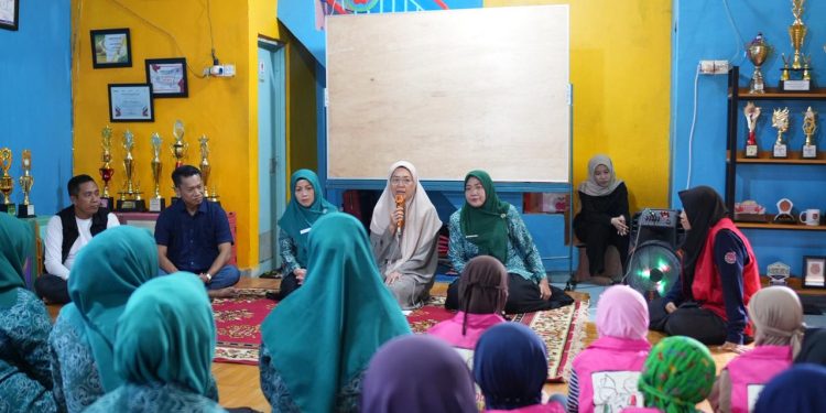 Pendidikan dan Nilai Agama Penting, Melinda Aksa Motivasi Siswa Sikola Mangkasara agar Berprestasi dan Berakhlak Baik