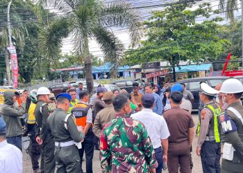 Sinergi 35 Personel Dishub, Polisi, TNI, Kejaksaan, dan Satpol PP Laksanakan Operasi Penertiban Terminal Bayangan
