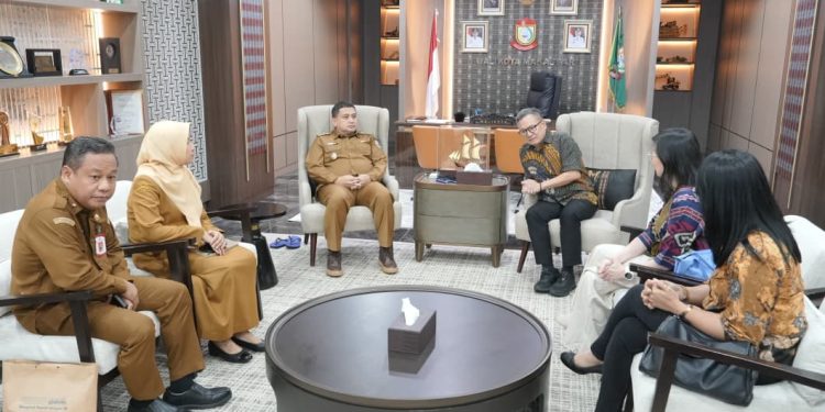 Wali Kota Makassar Gandeng Putera Sampoerna Foundation Dorong Program Peningkatan Kompetensi Guru