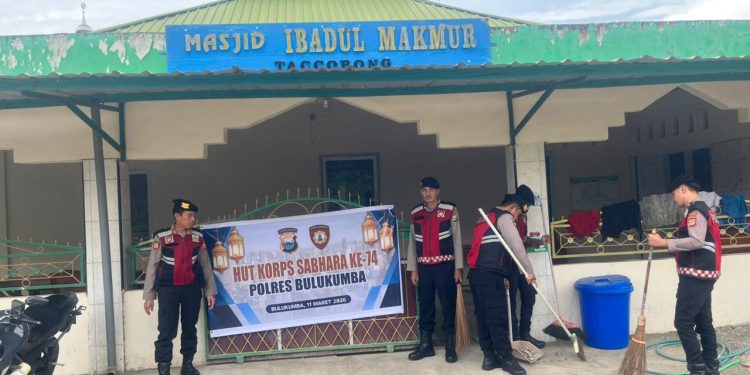 HUT Korps Sabhara ke-74, Sat Samapta Polres Bulukumba Gelar Bakti Religi dan Berbagi Takjil
