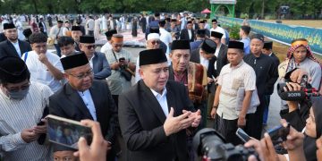 Munafri-Aliyah Laksanakan Shalat Idulfitri Bersama Puluhan Ribu Jamaah di Karebosi