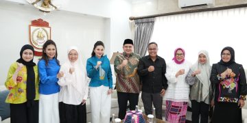 Setelah Hadiri PSBM, Gubernur Sherly Tjoanda Belajar PAD dan Inflasi ke Wali Kota Munafri