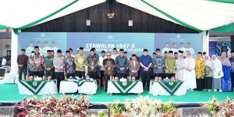 Mendikdasmen Abdul Mu’ti dan Munafri Hadir di Syawalan PWM Sulsel, Resmikan Klinik MPKU