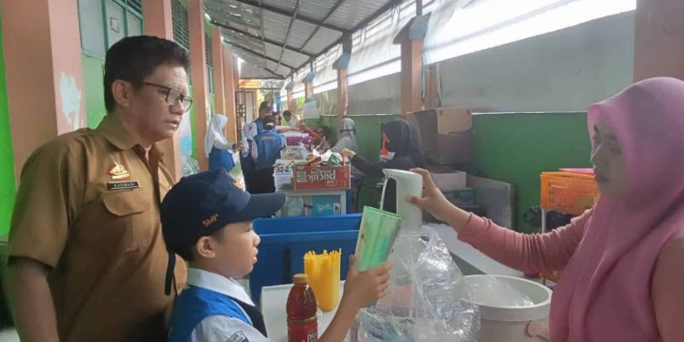 Perkuat Status Adiwiyata, SMP Negeri 3 Makassar Terapkan Kebijakan Bebas Plastik Sekali Pakai