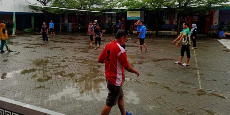 Tim Bola Voli PGRI Kecamatan Makassar Matangkan Persiapan Jelang PORSENIJAR Kota Makassar