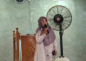 SMPN 8 Makassar Gelar Buka Puasa Bersama, Bagikan Takjil kepada Masyarakat