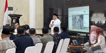 Tak Kenal Libur, Wali Kota Makassar Pimpin Rapat Strategis Tangani Sampah