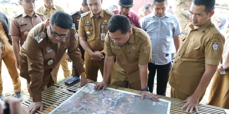 Turun Langsung, Munafri Arifuddin Pastikan Lahan Jembatan Barombong Clear and Clean