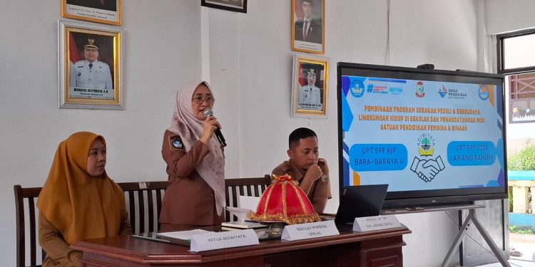 Menguatkan Implementasi GPBLHS di SDN Lariang Bangi I, Tandatangani MOU dengan SDN KIP Bara-Baraya II Sebagai Sekolah Pembina