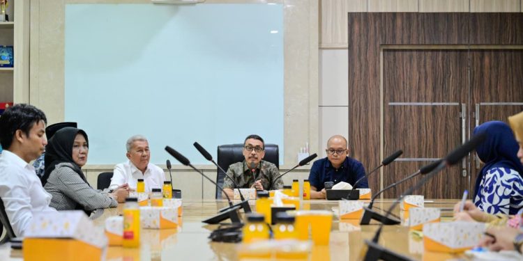 Terima Kunker DPRD Wajo, Plt Dirut PDAM Makassar Paparkan Transformasi Layanan yang Meningkat!