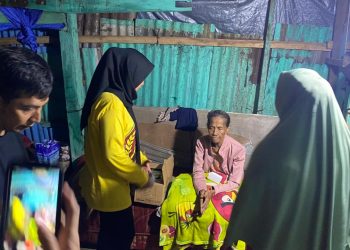 Kepedulian Wali Kota, Munafri Bantu Lansia yang Tinggal di Gubuk