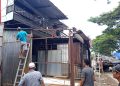 Sudah 10 Tahun Berdiri, Lapak di Atas Drainase Dibongkar Sukarela oleh Pemiliknya