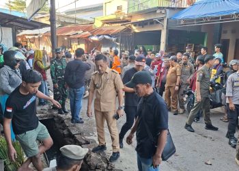 118 Pedagang di Pasar Pamos Mamajang Bongkar Lapak Secara Sukarela, Bukti Pendekatan Humanis 