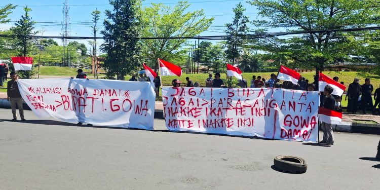 Warga Gowa Gelar Aksi Seremonial, Tegaskan Husniah Talenrang Layak Terus Pimpin