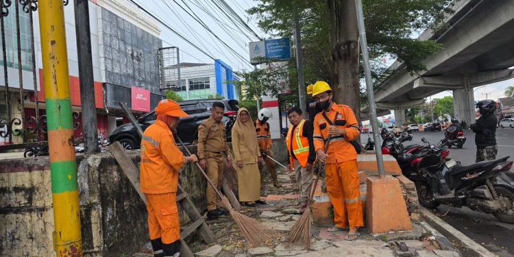 Jalur Protokol Kembali Rapi: Pemkot Makassar Gerak Cepat Tangani Masalah Kebersihan & Pejalan Kaki Pettarani