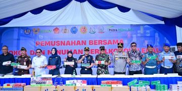 Bea Cukai Sulbangsel dan PT Mitra Hijau Asia Kolaborasi Musnahkan 43,40 Juta Batang Rokok Ilegal