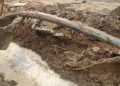 Gali Saluran Drainase, PDAM Imbau Warga Dua Perumahan Aroepala Siapkan Cadangan Air