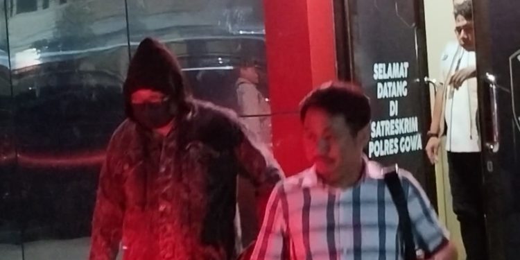 Pemeriksaan Siang Hingga Malam, Kadis Perkimtan Gowa Tergesa‑gesa Tinggalkan Satreskrim