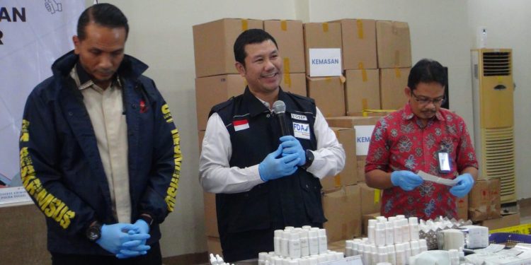 Bongkar Pabrik Rumahan, BBPOM Makassar Temukan Kosmetik Ilegal Berbahaya Bernilai Ratusan Juta Rupiah