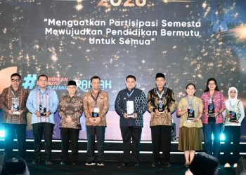 Raih Penghargaan Hardiknas 2026, Pemkot Makassar Tegaskan Pendidikan Hak Setiap Anak