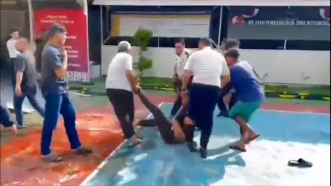 Aksi Anarkis di Lingkungan Lapas Narkotika Sungguminasa, Polisi Temukan Busur dan Badik