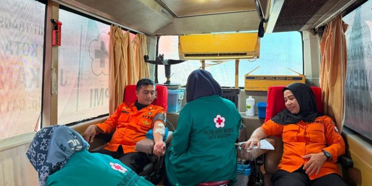 Perkuat Nilai Kemanusiaan, DWP BPBD Sinergi dengan PMI Makassar