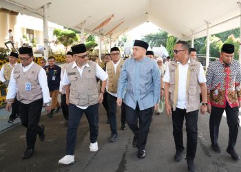 Wali Kota Appi Dampingi Menhaj RI Sambut Kepulangan Jemaah Haji Kota Makassar