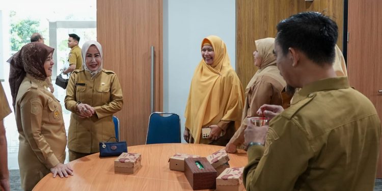 Buka Persiapan Lomba Kelurahan, Aliyah Mustika Ilham Ajak Seluruh SKPD Bersatu Raih Juara Nasional