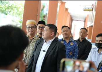 Disdik Makassar Dampingi Wali Kota Tinjau SPMB, Verifikasi Pastikan Tepat Waktu