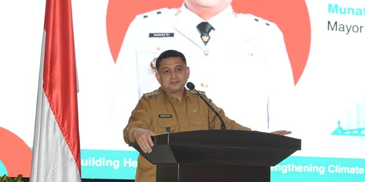 Terima Penghargaan WRI, Wali Kota Makassar Siap Kembangkan RISE