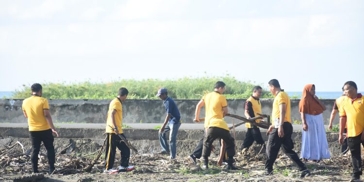 Peringati HUT Bhayangkara, Polres Bulukumba Lestarikan Alam