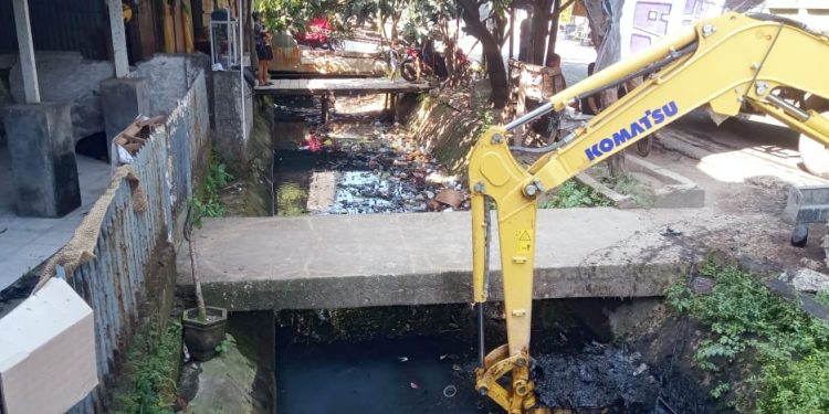 Penertiban Selesai, Dinas PU Makassar Benahi Jalanan Mariso